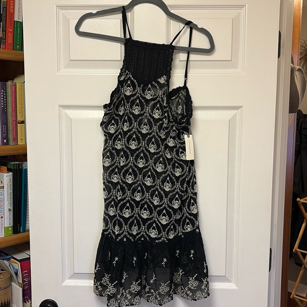 New! NWT! Anthro Anthropologie top lingerie size M BLACK and ivory